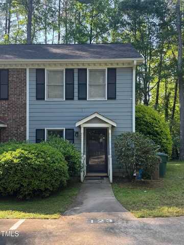 123 Cimmaron Court, Cary, NC 27511