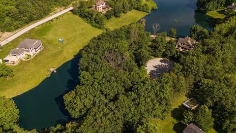 84 Freedom Lake N Court, Valparaiso, IN 46385