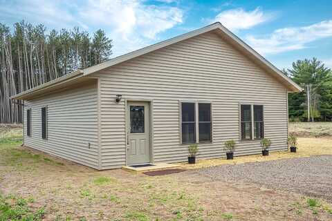 422 OHIO ST W, Eagle River, WI 54521