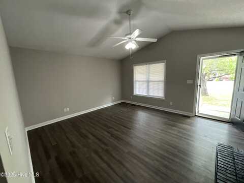 3206 Meeting Place, Greenville, NC 27858