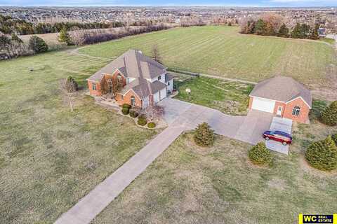 6445 N 168 Street, Omaha, NE 68116