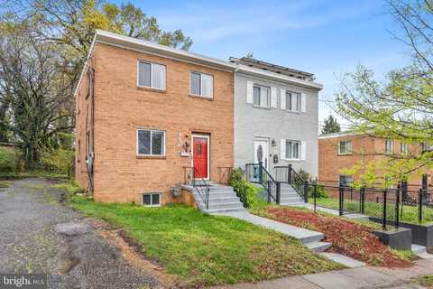 4911 FITCH PLACE NE, WASHINGTON, DC 20019
