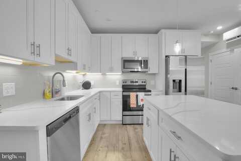 2209 N BROAD STREET, PHILADELPHIA, PA 19132