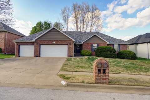 853 E Meadow Garden Court, Nixa, MO 65714