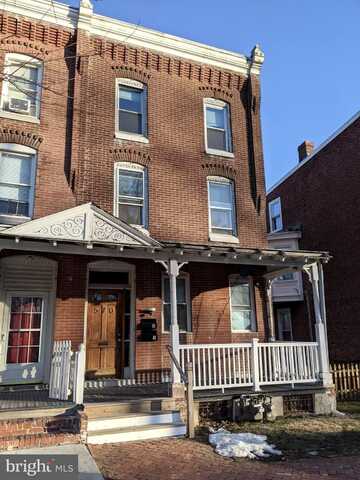 570 NOBLE STREET, NORRISTOWN, PA 19401
