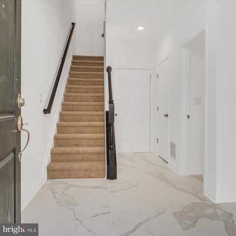 620 OVERLOOK PARK DRIVE, OXON HILL, MD 20745