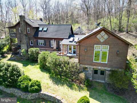 59 HUNTERS ROAD, WOODVILLE, VA 22749