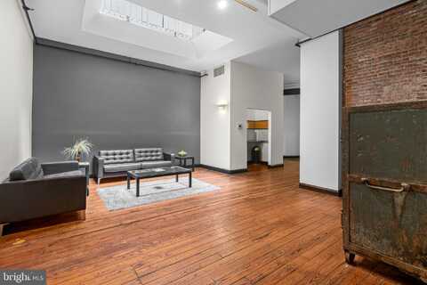36 S STRAWBERRY STREET, PHILADELPHIA, PA 19106