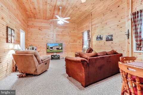 25-20 ROCKY ROAD, FALLING WATERS, WV 25419