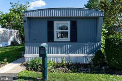 11 KENNEDY DRIVE, FAIRLESS HILLS, PA 19030