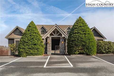 392 Ridgeline Drive, Sugar Mountain, NC 28604