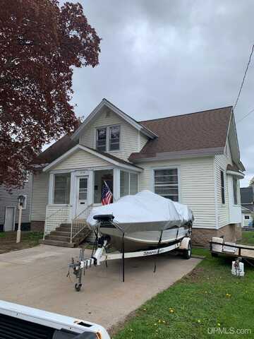 1146 Summit, Hancock, MI 49930