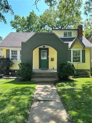 5017 Lydia Avenue, Kansas City, MO 64110