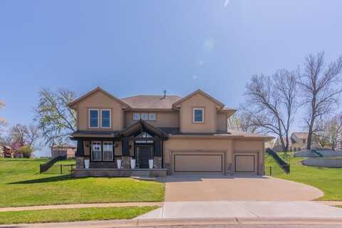 11035 Northridge Drive, Kansas City, KS 66109
