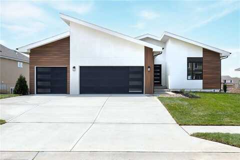 8809 N Clarion Avenue, Kansas City, MO 64153