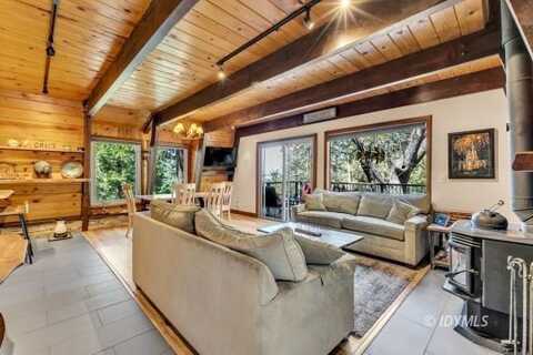 52380 Pine Ridge RD, Pine Cove, CA 92549