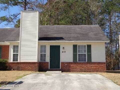 219 Deer Creek Drive, Jacksonville, NC 28546