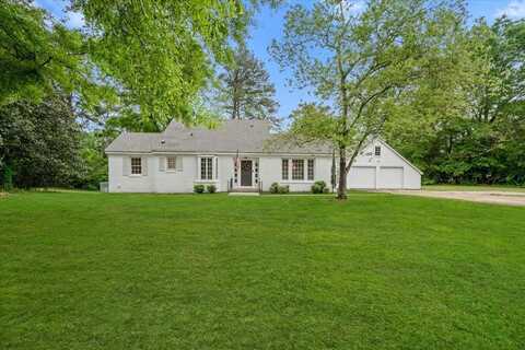 21 Country Club Drive, Laurel, MS 39440
