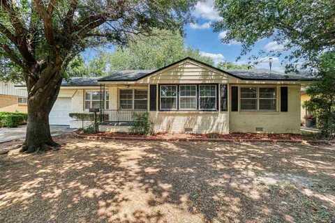 3319 NW Atlanta Ave, Lawton, OK 73505