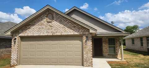 148 Colonial Plaza Street, Millbrook, AL 36054