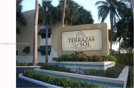 2690 W 76th St, Hialeah, FL 33016