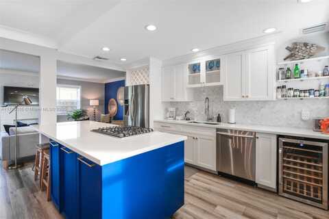 242 SW 20th St, Fort Lauderdale, FL 33315