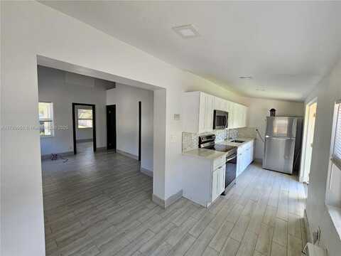 2325 Taylor St, Hollywood, FL 33020