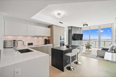 2900 NE 7th Ave, Miami, FL 33137