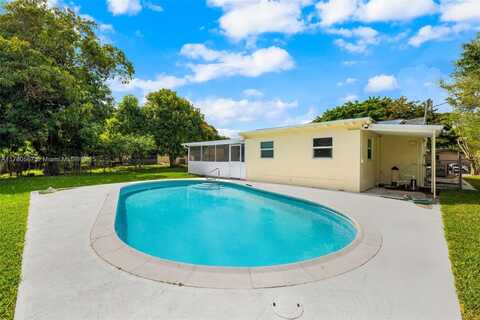 2244 SW 47th Ave, Fort Lauderdale, FL 33317