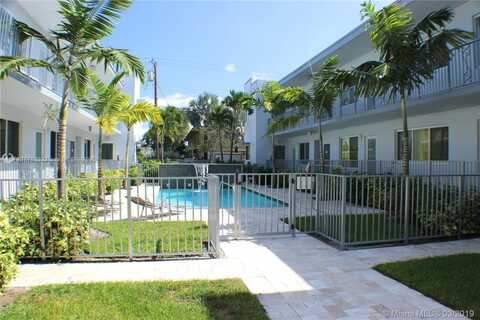 321 S Shore Dr, Miami Beach, FL 33141