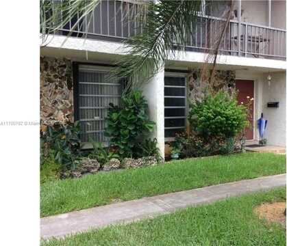 5215 SW 40th Ave, Dania Beach, FL 33314