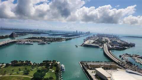 900 Biscayne Blvd, Miami, FL 33132