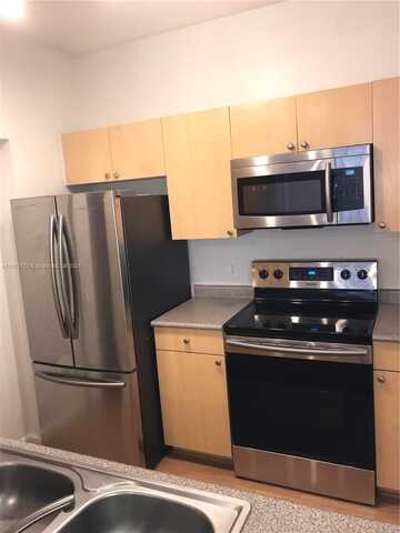 1919 Van Buren St, Hollywood, FL 33020