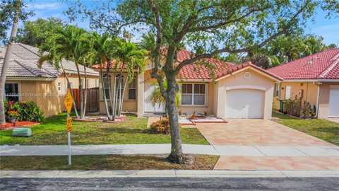14261 N Royal Cove Cir, Davie, FL 33325