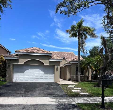 1371 Bayview Cir, Weston, FL 33326