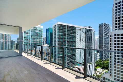 68 SE 6th St, Miami, FL 33131