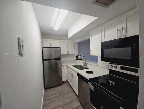 1720 NW N River Dr, Miami, FL 33125