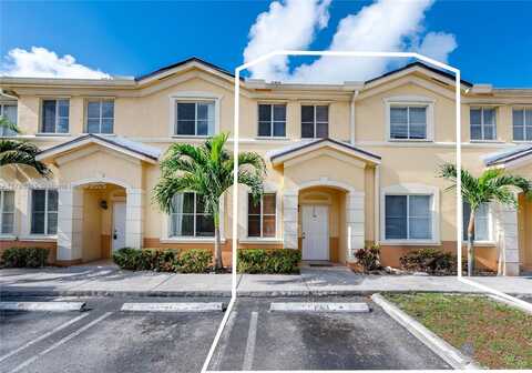 6940 NW 177th St, Hialeah, FL 33015