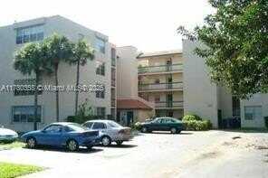 9451 Evergreen Pl, Davie, FL 33324