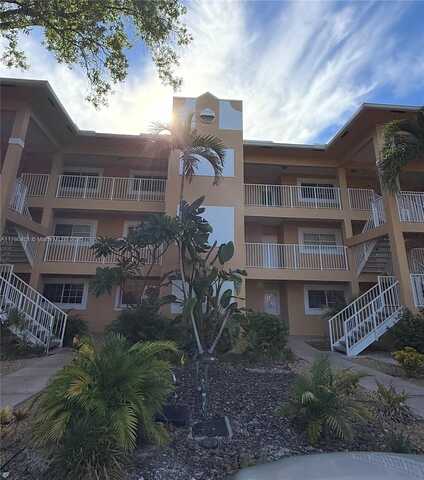 430 SE 7th St, Dania Beach, FL 33004