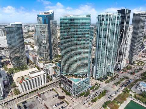 888 Biscayne Blvd, Miami, FL 33132