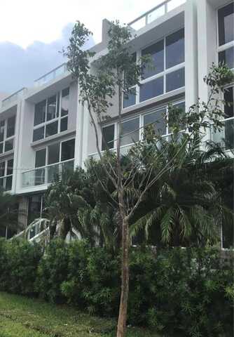 1000 99th St, Bay Harbor Islands, FL 33154