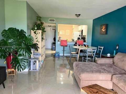 20805 NE 8th Ct, Miami, FL 33179