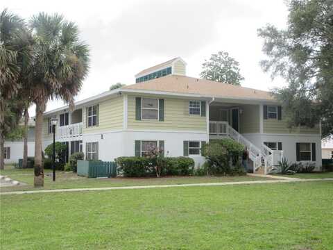 8132 FAIRWAYS CIRCLE, OCALA, FL 34472