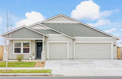 1256 NW Golf Course Drive, Madras, OR 97741