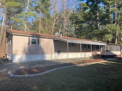 7 Foxrun Lane, Brimfield, MA 01010