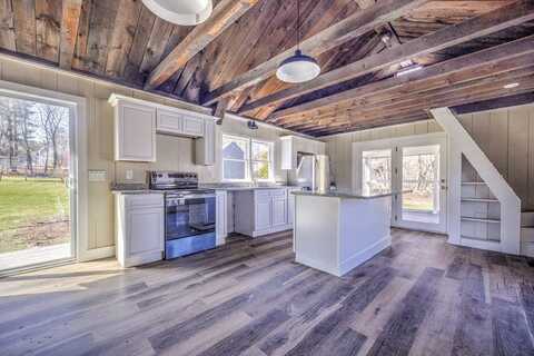 6 Nemasket Street, Middleboro, MA 02346