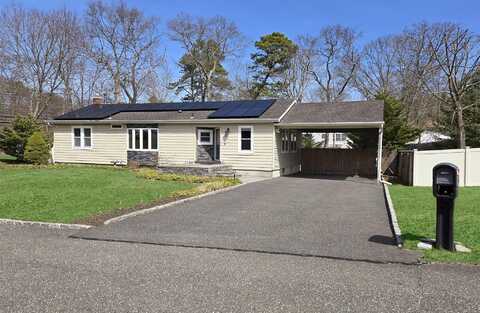 15 Avenue B, Holbrook, NY 11741