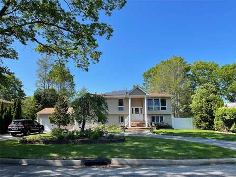 69 Fulton Boulevard, Commack, NY 11725