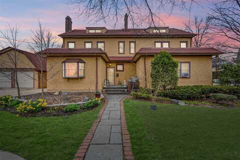 78 Violet Avenue, Floral Park, NY 11001